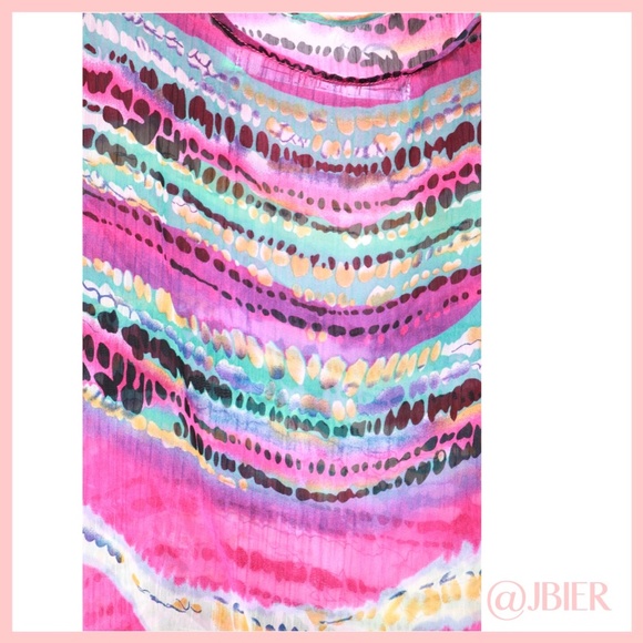 Pippa Lynn Tank Top - Picture 4 of 4